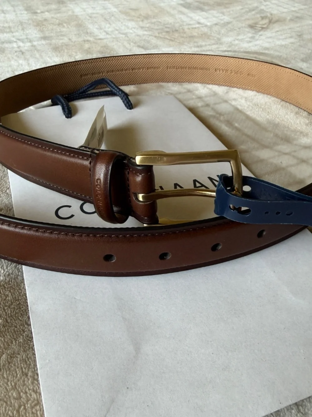 Cole Haan Burnished Edge Leather Belt in Chocolate Brown Size 32
